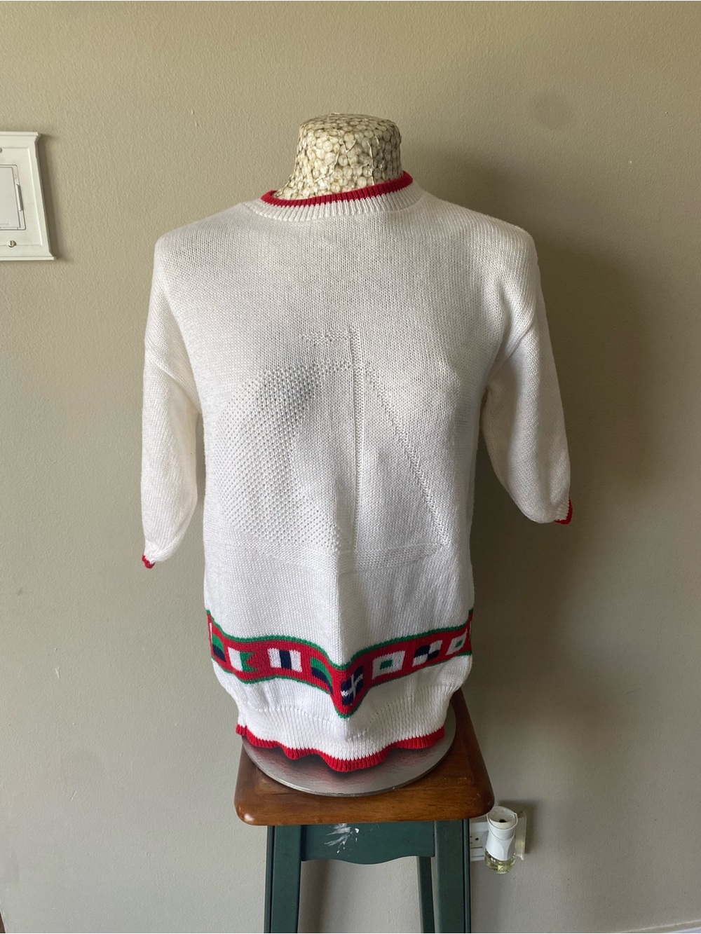 Vintage 80s Nautical White Short-Sleeve Sweater with Red & Green Nautical flags